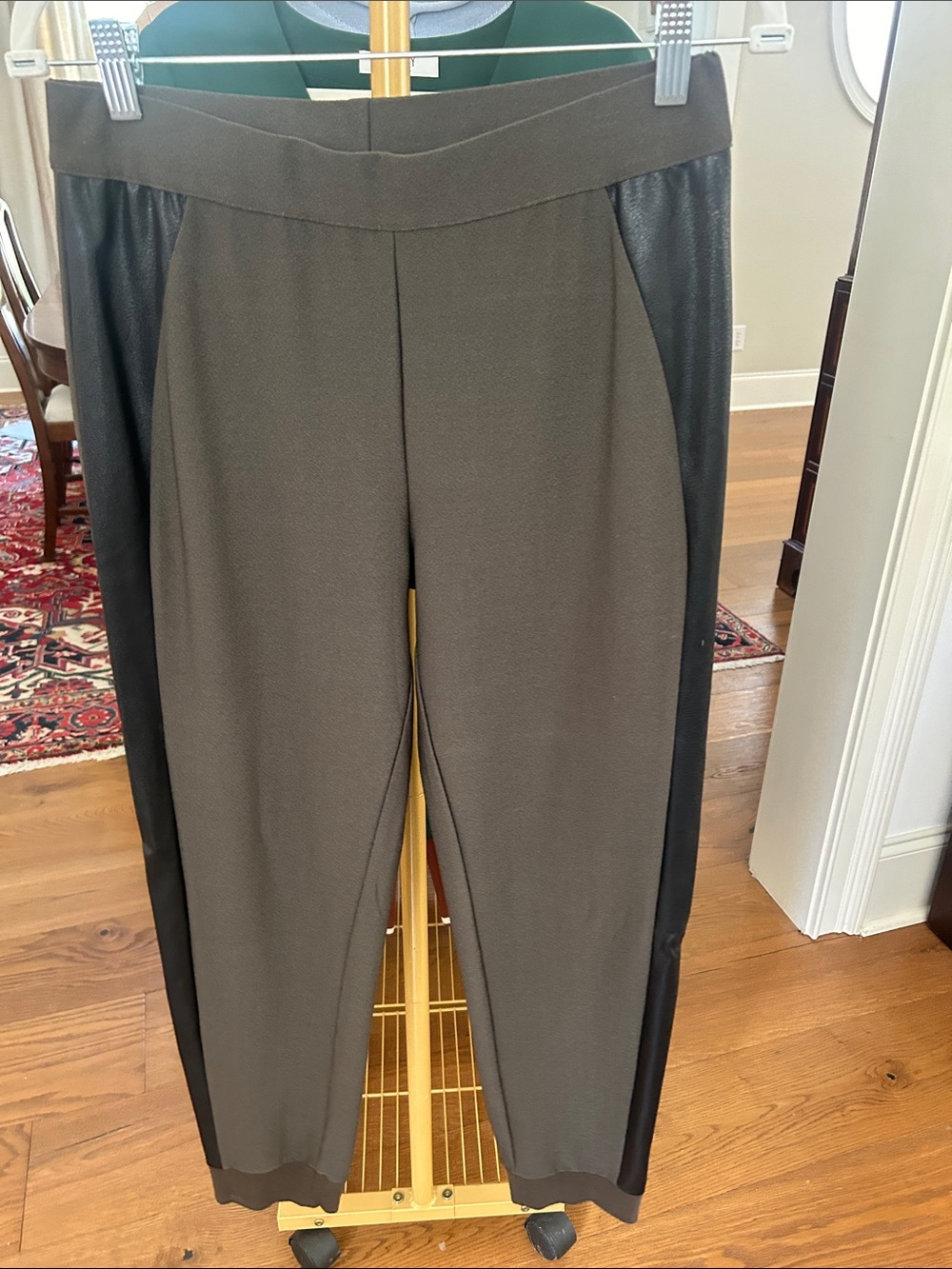 Lysse Olive Pull-On Jogger with Black Side Panels